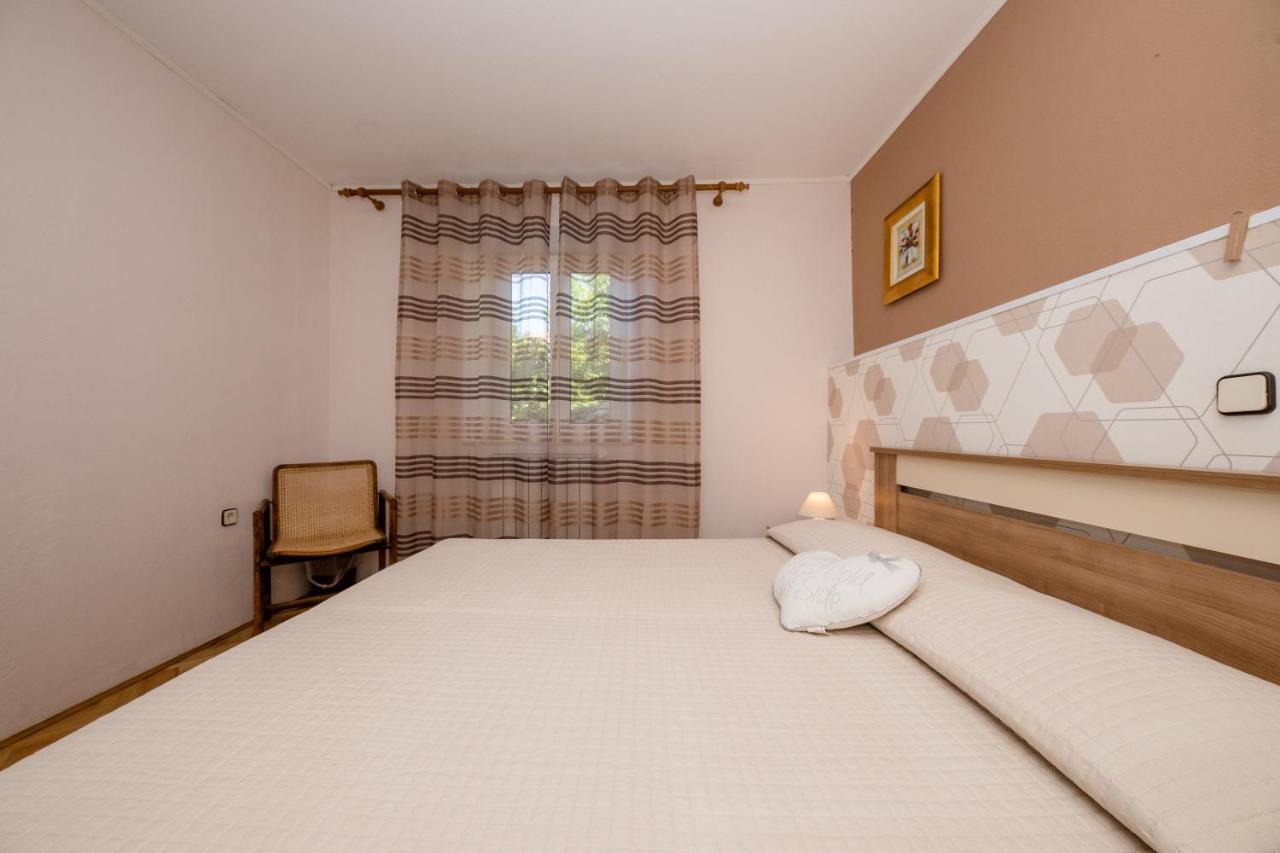 Apartments Davorka Kampor Екстериор снимка
