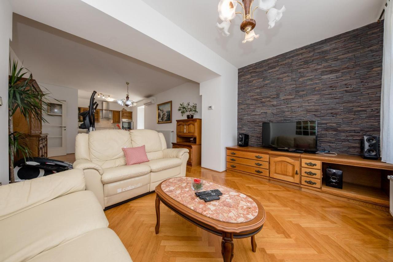 Apartments Davorka Kampor Екстериор снимка