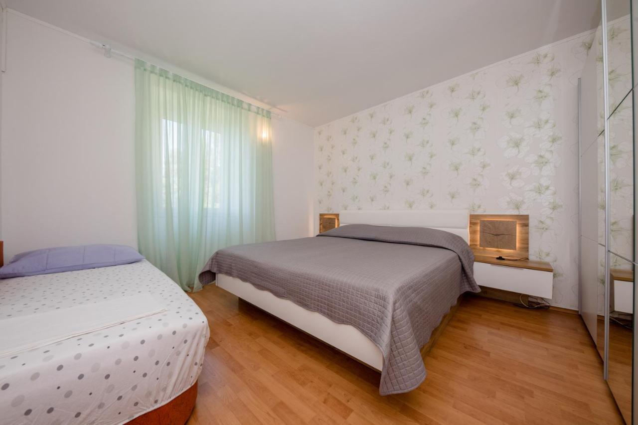 Apartments Davorka Kampor Екстериор снимка