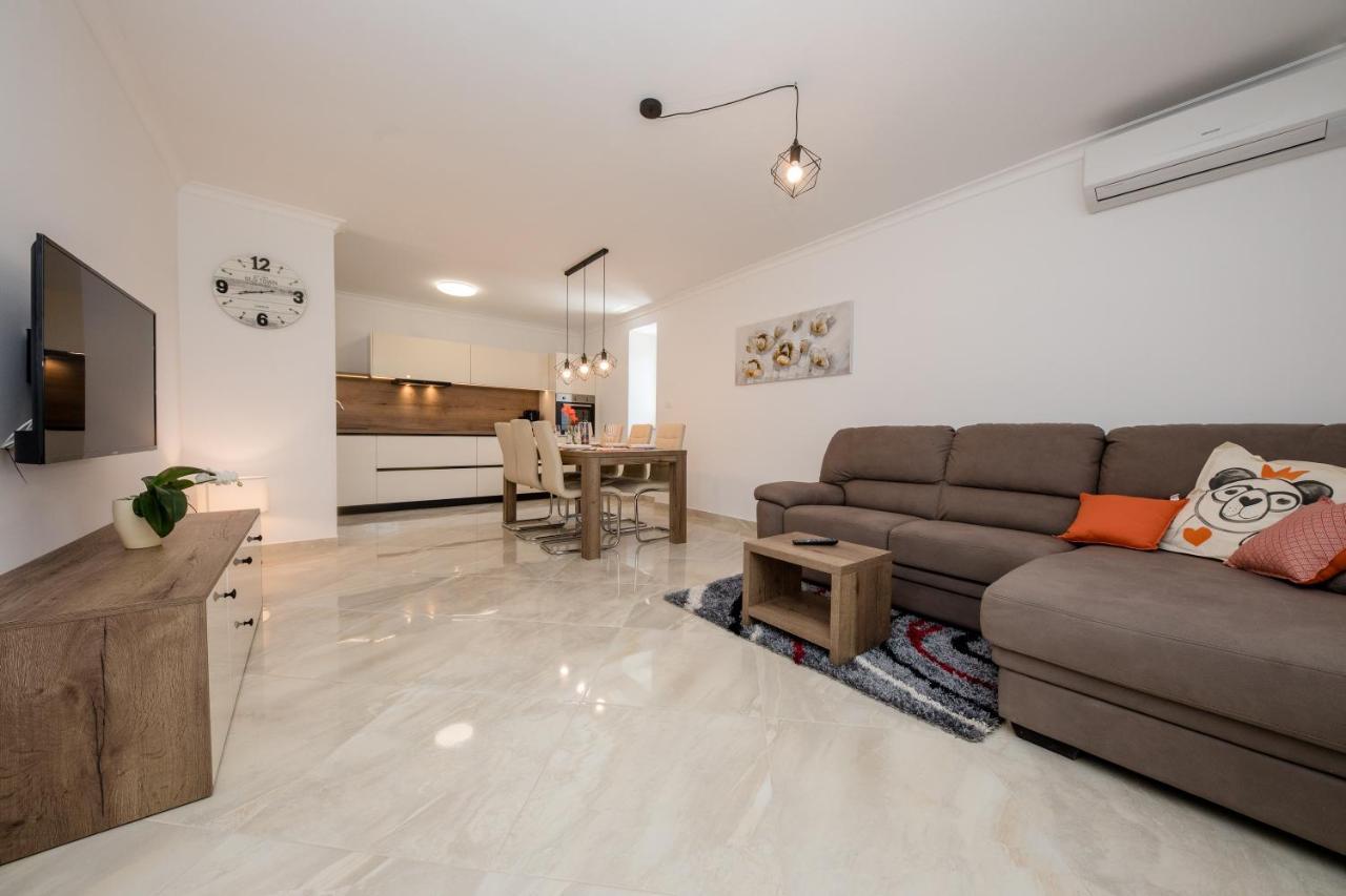 Apartments Davorka Kampor Екстериор снимка