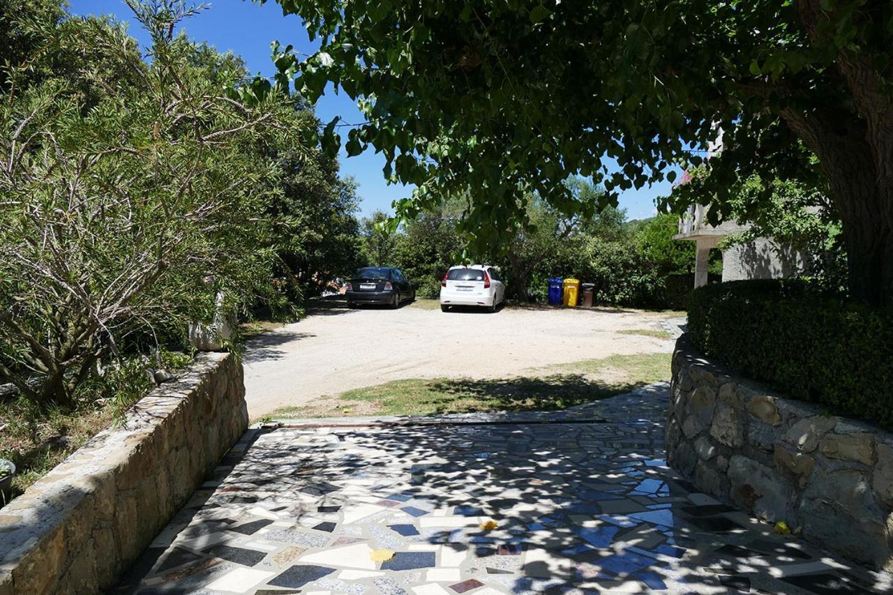 Apartments Davorka Kampor Екстериор снимка